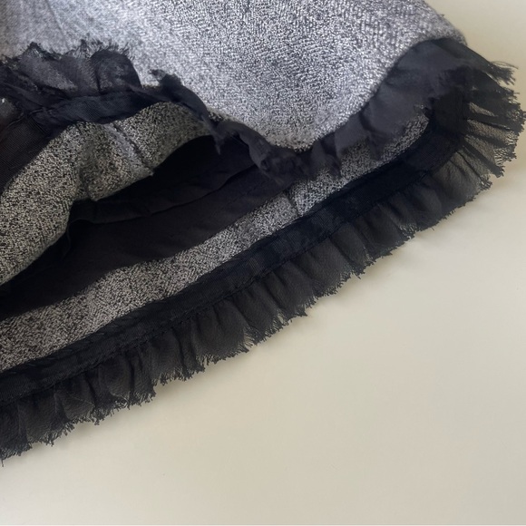 Vintage White House Black Market Gray Lace Trim Flare Skirt - Picture 4 of 7